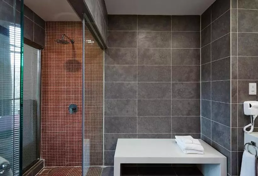 Hotel Qliq Damansara