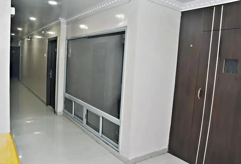 בית מלון כפרי Royal Enclave