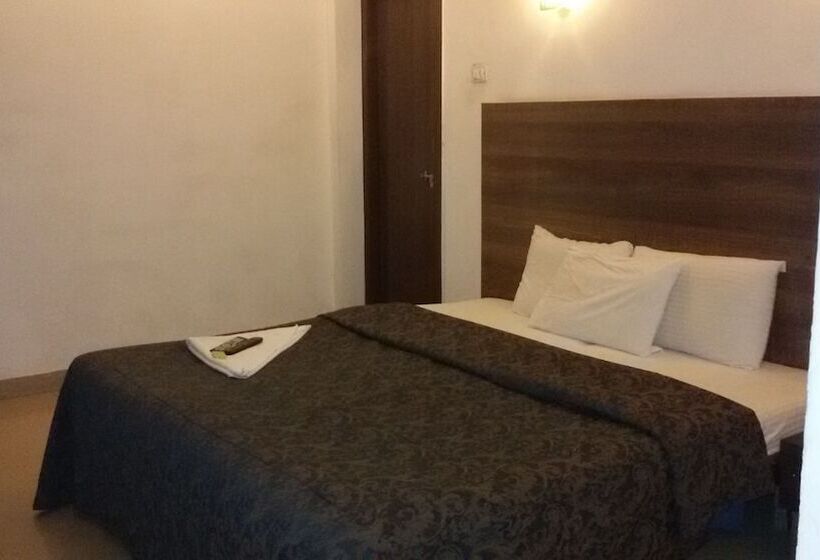 酒店 Royal Enclave