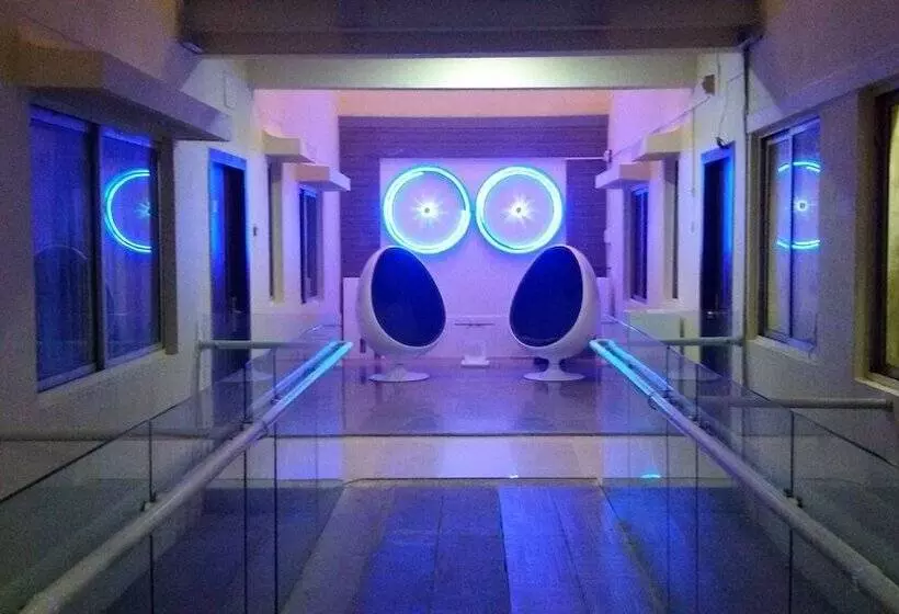 בית מלון כפרי Royal Enclave