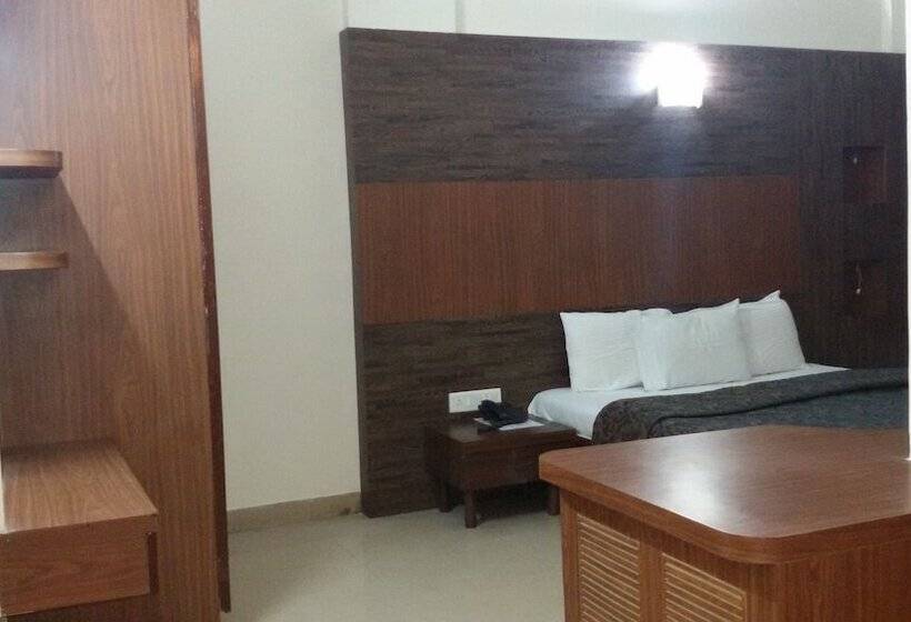 酒店 Royal Enclave