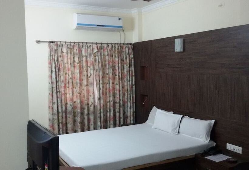 酒店 Royal Enclave