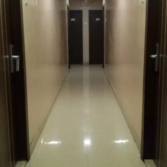 בית מלון כפרי Royal Enclave