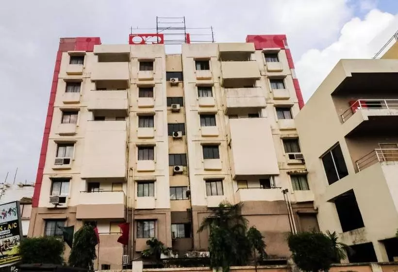 Capital O 49194 Hotel Sungreen