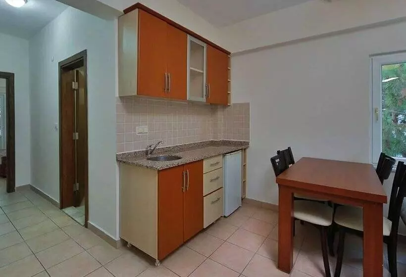 Irem Garden Hotel & Apartments