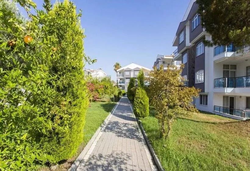 Irem Garden Hotel & Apartments