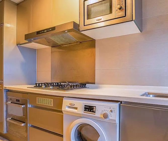 She&he Hotel Apartmentriver Class