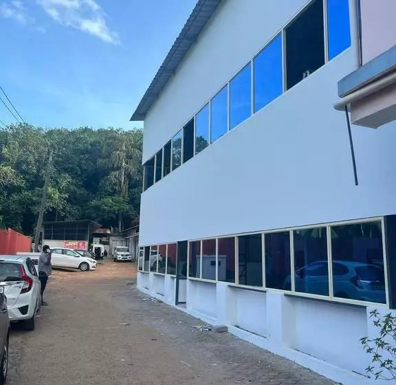 Retkeilymaja Krks Kottarakara