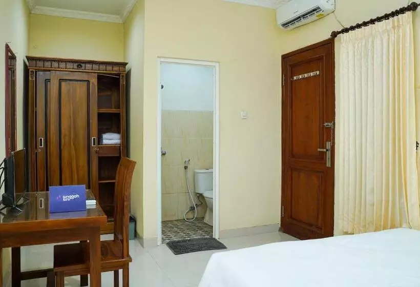 Hostel Singgahsini Jemursari