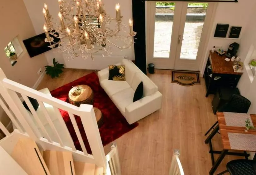 Aamiaismajoitus (B&B) Hof Van Yde