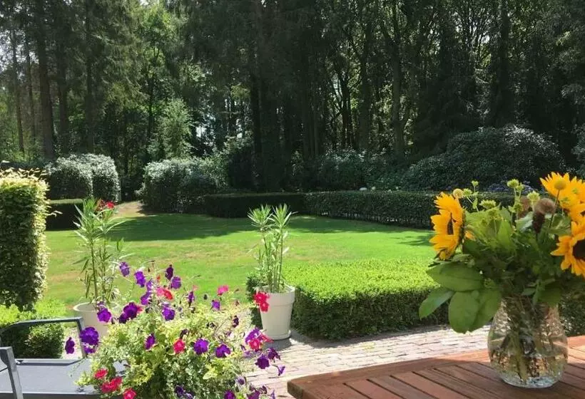 Aamiaismajoitus (B&B) Hof Van Yde