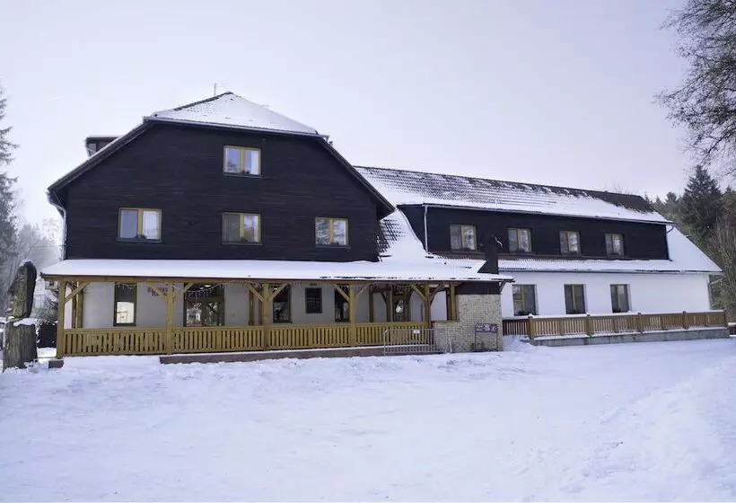 Balónový Hotel A Pivovar Radešín