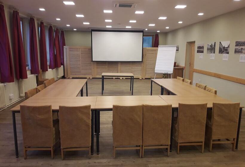 Balónový Hotel A Pivovar Radešín