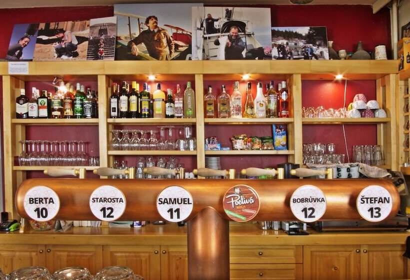 Balónový Hotel A Pivovar Radešín