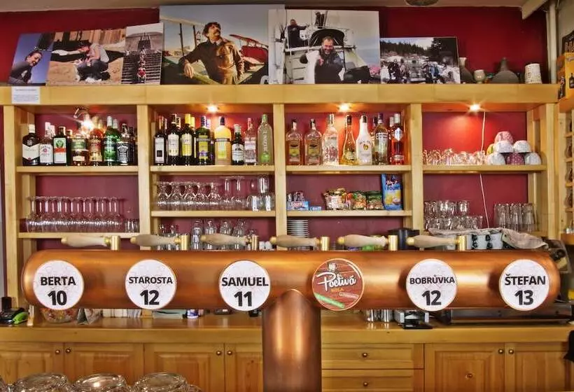 Balónový Hotel A Pivovar Radešín