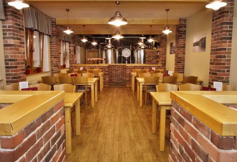 Balónový Hotel A Pivovar Radešín