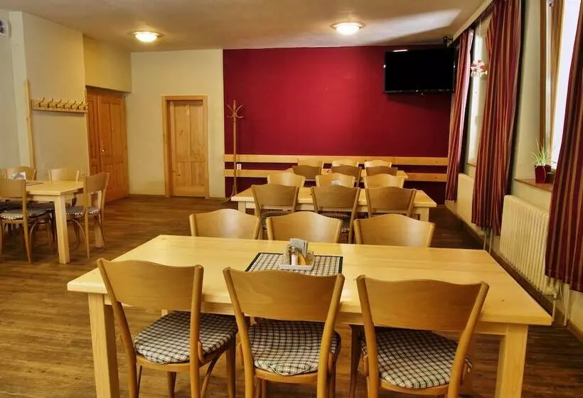 Balónový Hotel A Pivovar Radešín