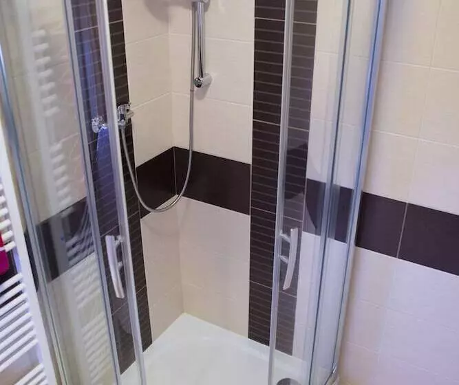 Balónový Hotel A Pivovar Radešín