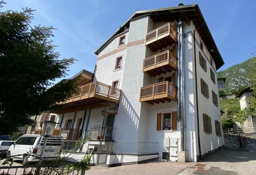 酒店 Bed & Bike Ledro