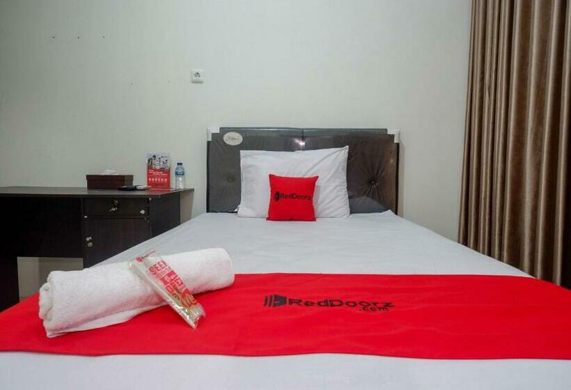 호텔 Reddoorz Syariah Near Rs Hermina Yogyakarta