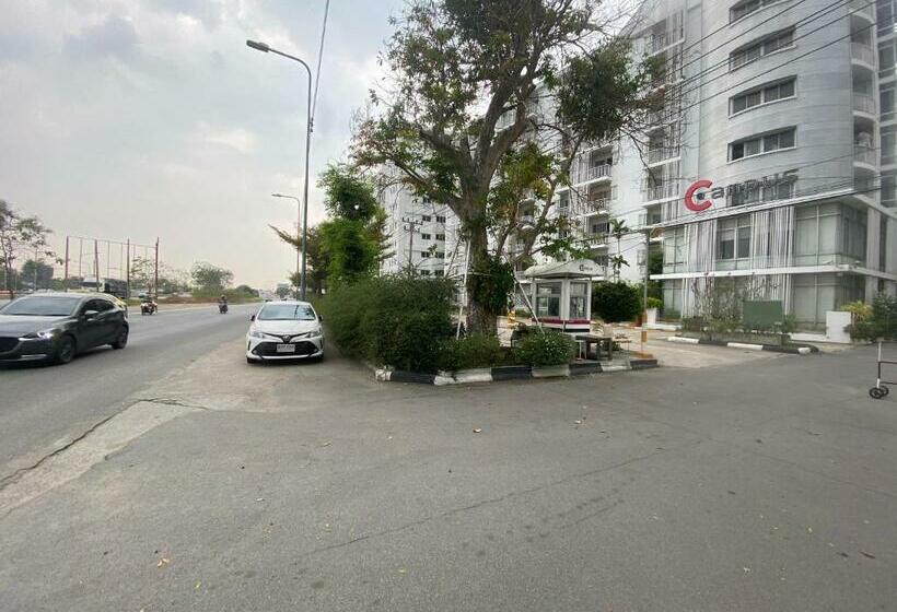 בית מלון כפרי The Campus Rangsit