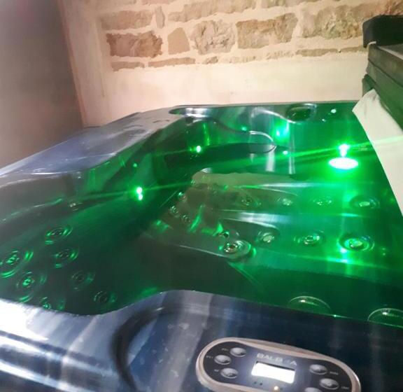 هتل Un Tonneau à La Belle étoile