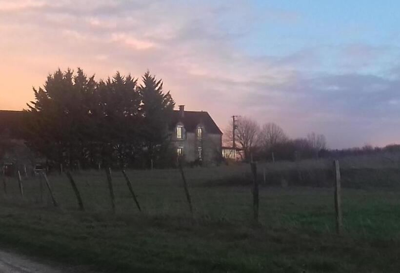 هتل Un Tonneau à La Belle étoile