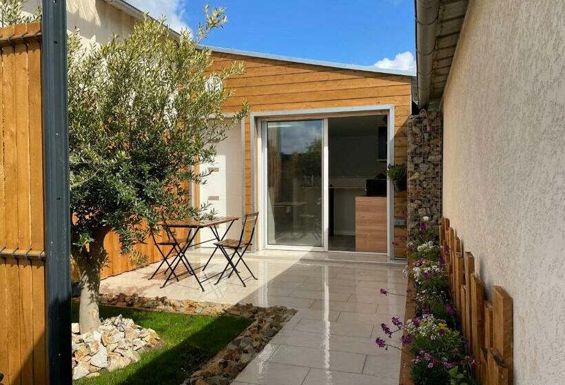 펜션 Le Studio De L Olivier