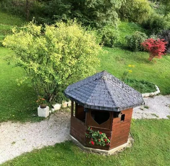 Majatalo Domaine De Rosière