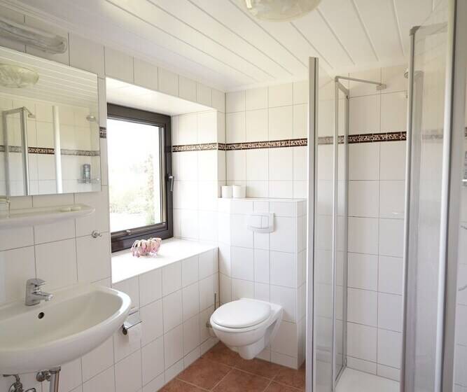 بنسيون Gasthof Zum Goldenen Stern