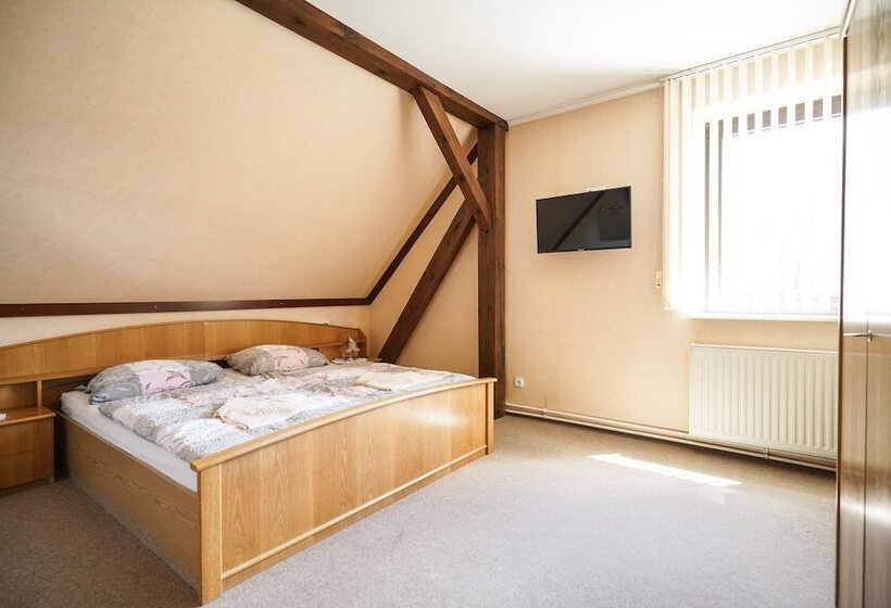 بنسيون Gasthof Zum Goldenen Stern