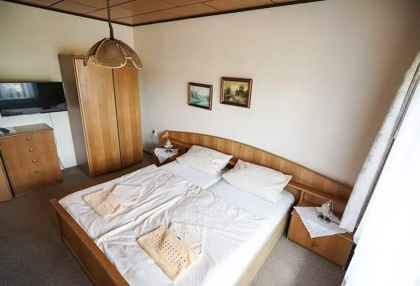 Majatalo Gasthof Zum Goldenen Stern