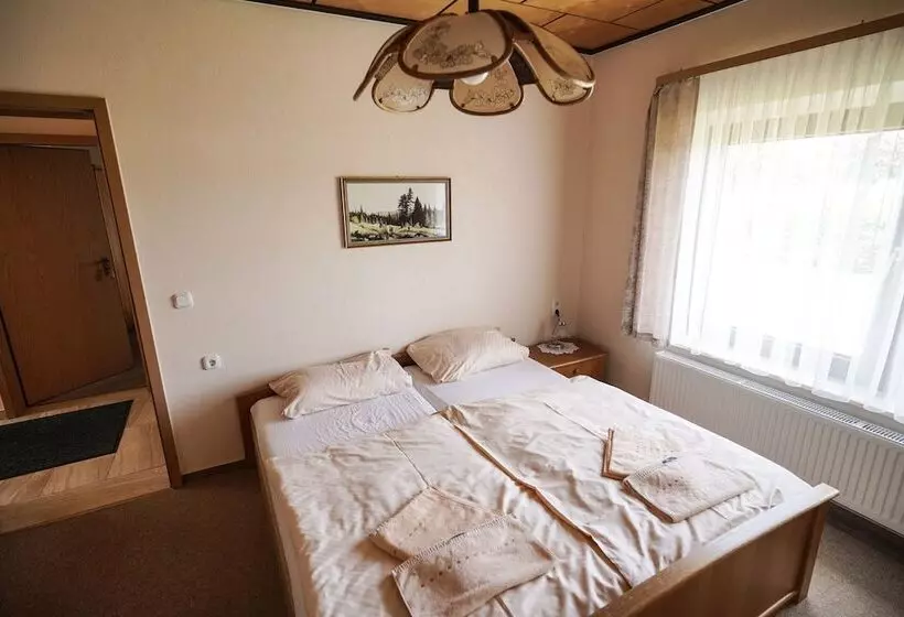 Majatalo Gasthof Zum Goldenen Stern