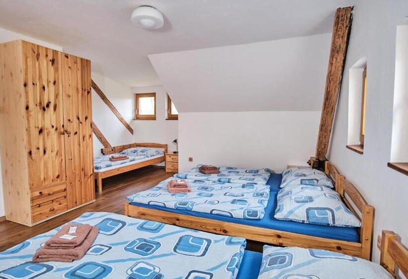 Panzió Strnadovský Mlýn