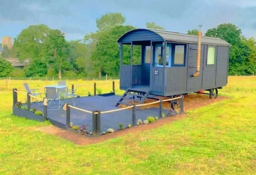 Lomakeskus Glamp At The Priory