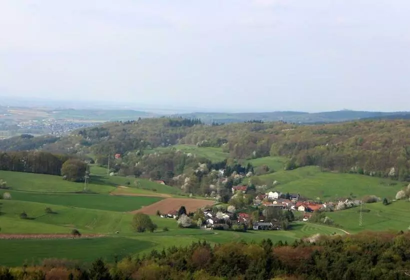 Retkeilymaja Gasthaus Zum Hohenstein