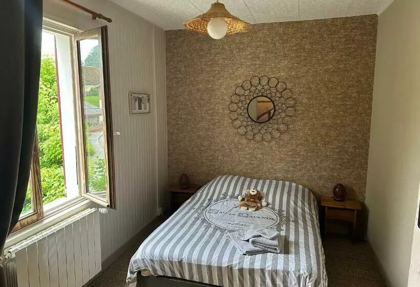 Aamiaismajoitus (B&B) Chambre Floralie