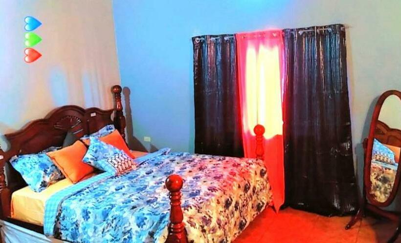 Bed & Breakfast Royal Navy Blue