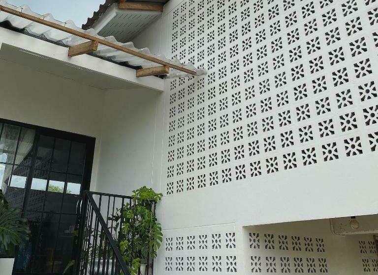 Bed and Breakfast สการะมาตา Sakaramata