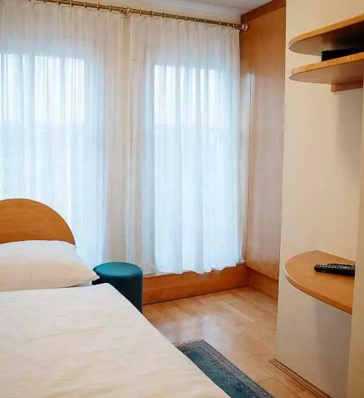 Hotelli Gasthof Schattleitner