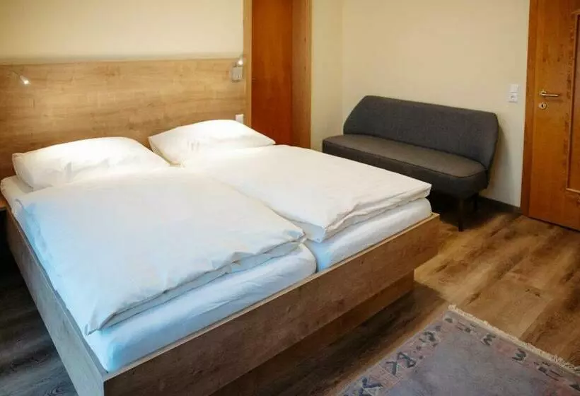 Hotelli Gasthof Schattleitner