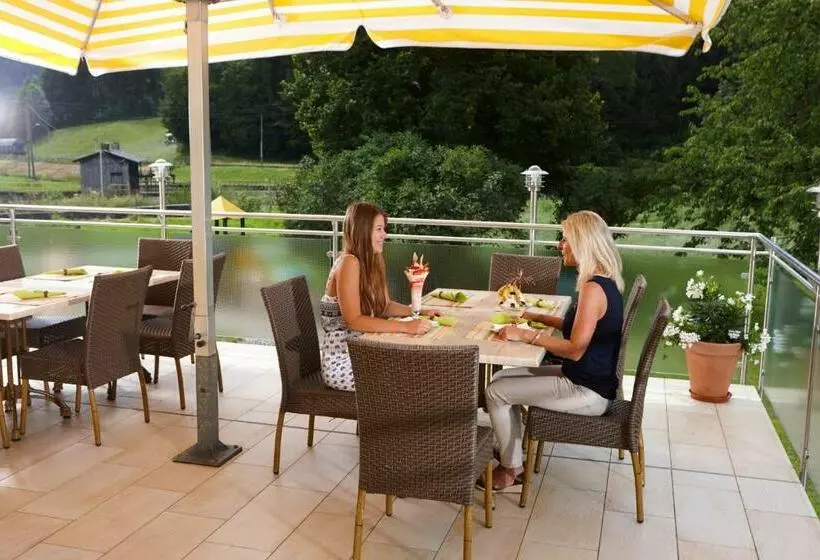 Hotelli Gasthof Schattleitner