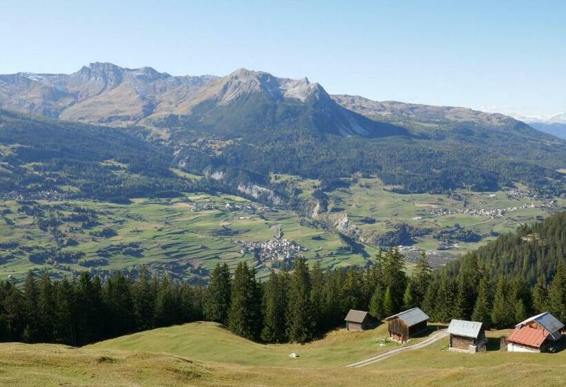 بنسيون Gruppen  & Familienhaus Parsonz