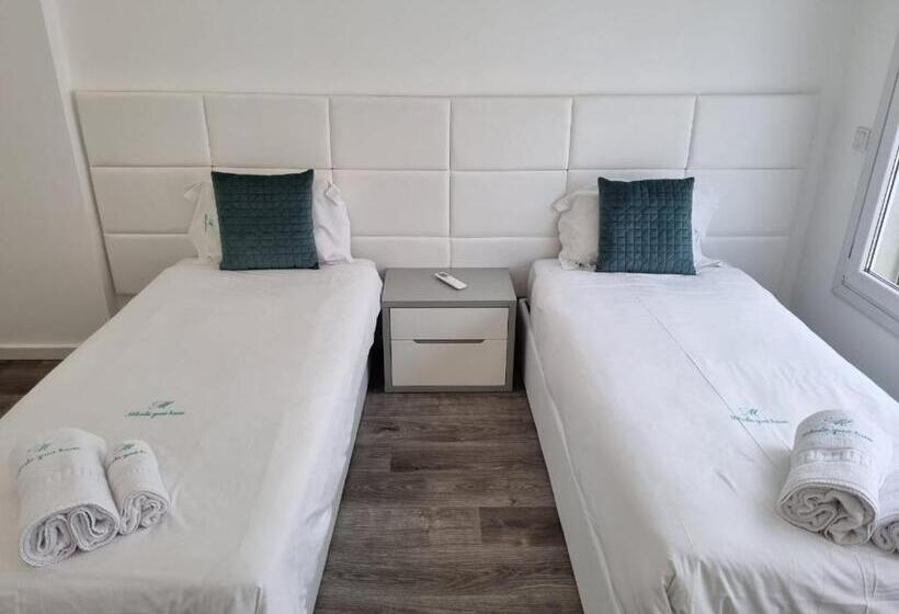 ペンション Mikaela Guest House 2