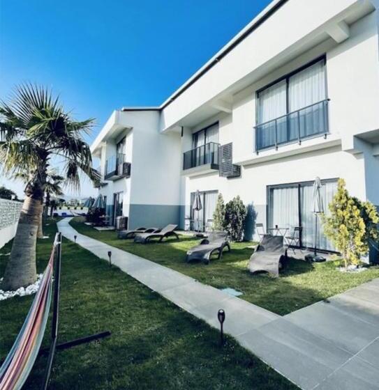 استراحتگاه Side Mira Palace & Spa