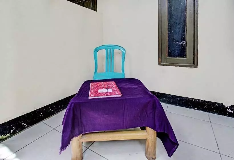 Hotelli Spot On 92149 Ashooy Homestay