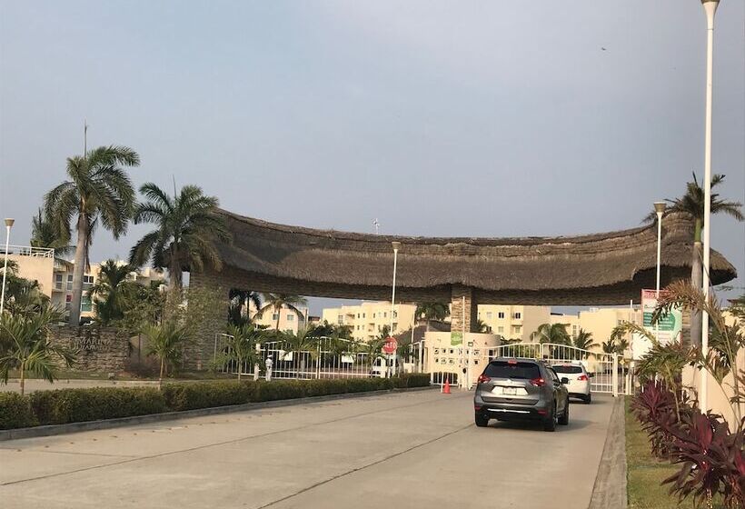 Book House Marina Diamante