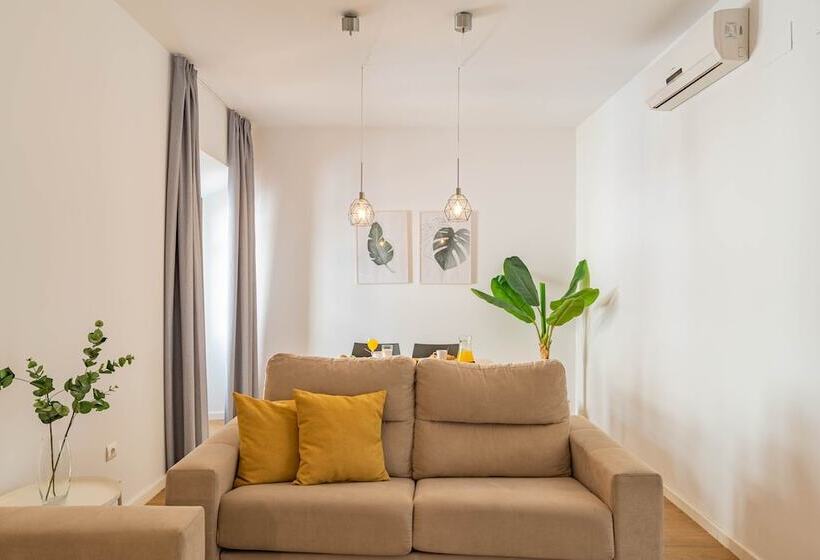 Feelathome Merced Apartments