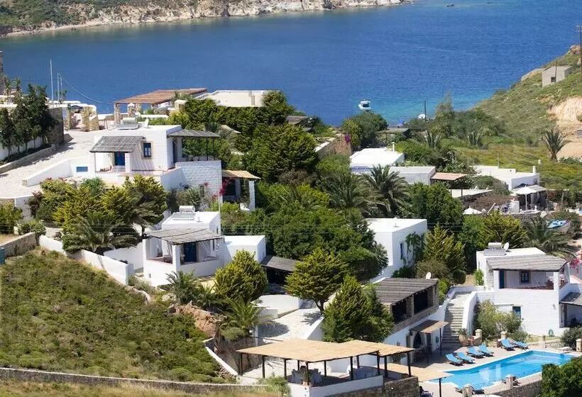 هتل 9 Muses Exclusive Apartments