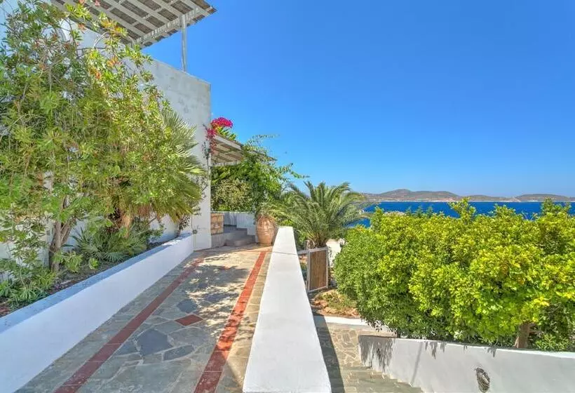 هتل 9 Muses Exclusive Apartments